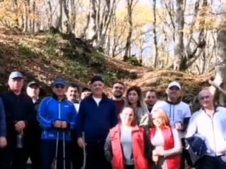 9 ноября 2019г. коллектив ЦГБ Дербента вместе с Управлением Казначейства г.Дербент прошли, в общей сложности более 14 км поднявшись над городом!