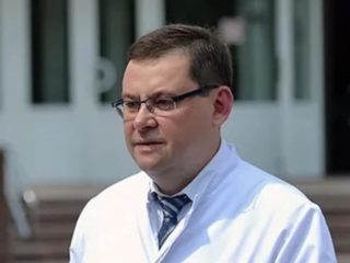 Сегодня, 13 мая, заместитель Министра здравоохранения РФ Олег Гриднев и Министр здравоохранения Дагестана Джамалутдин Гаджиибрагимов побывали в Дербентской центральной городской больнице.
